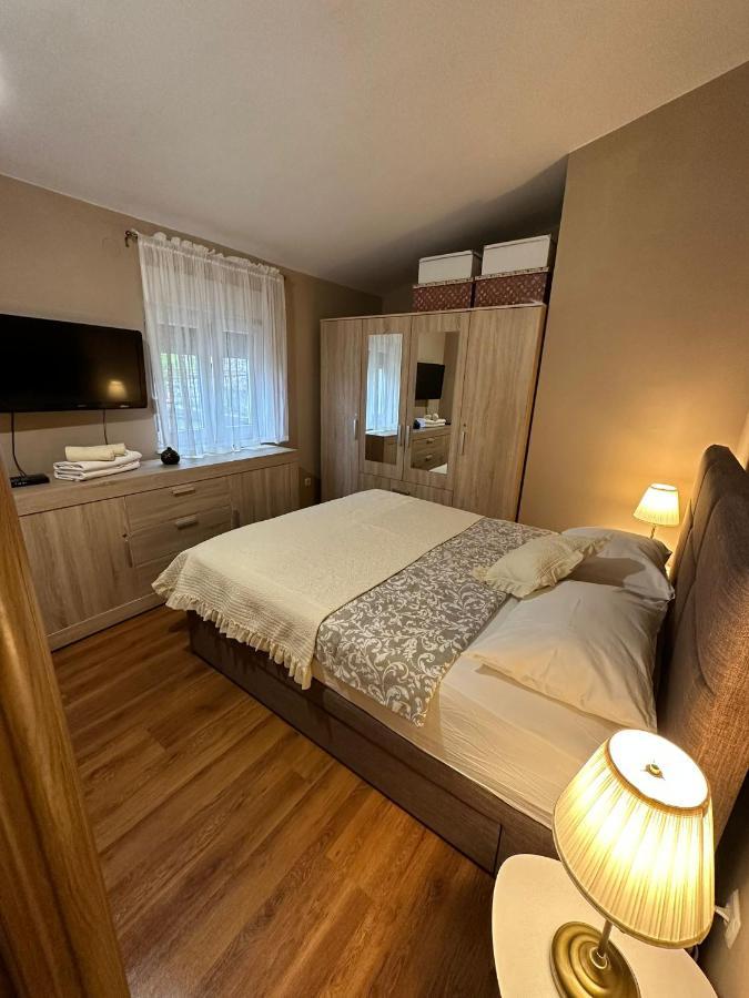 Apartman Lusy Tribalj Exterior foto