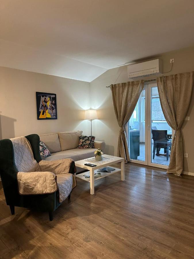 Apartman Lusy Tribalj Exterior foto